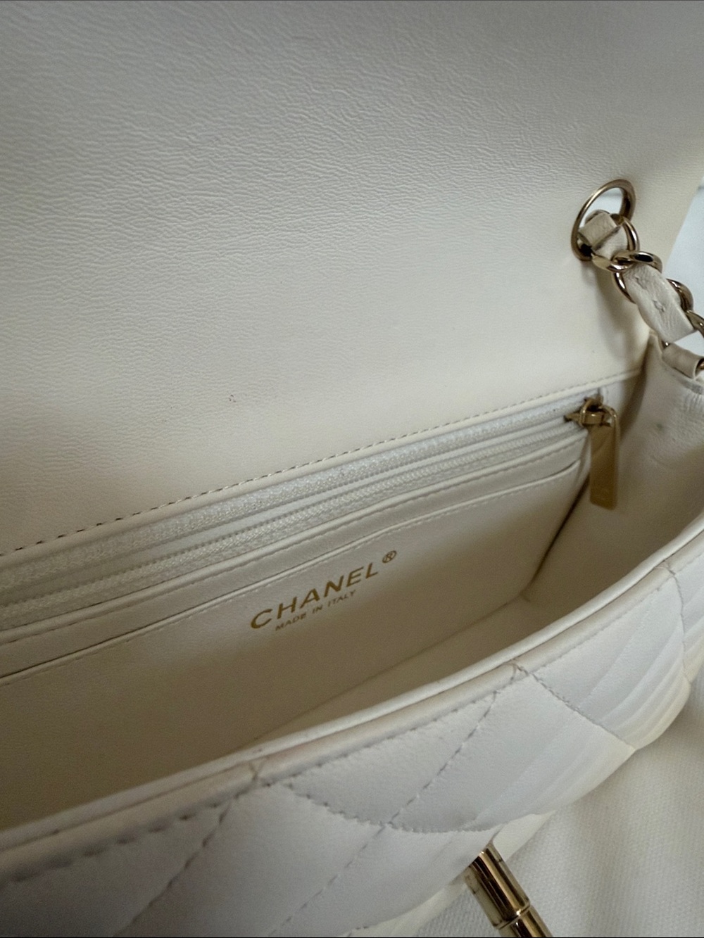CHANEL White Mini Classic Flap Lambskin - Picture 6 of 16